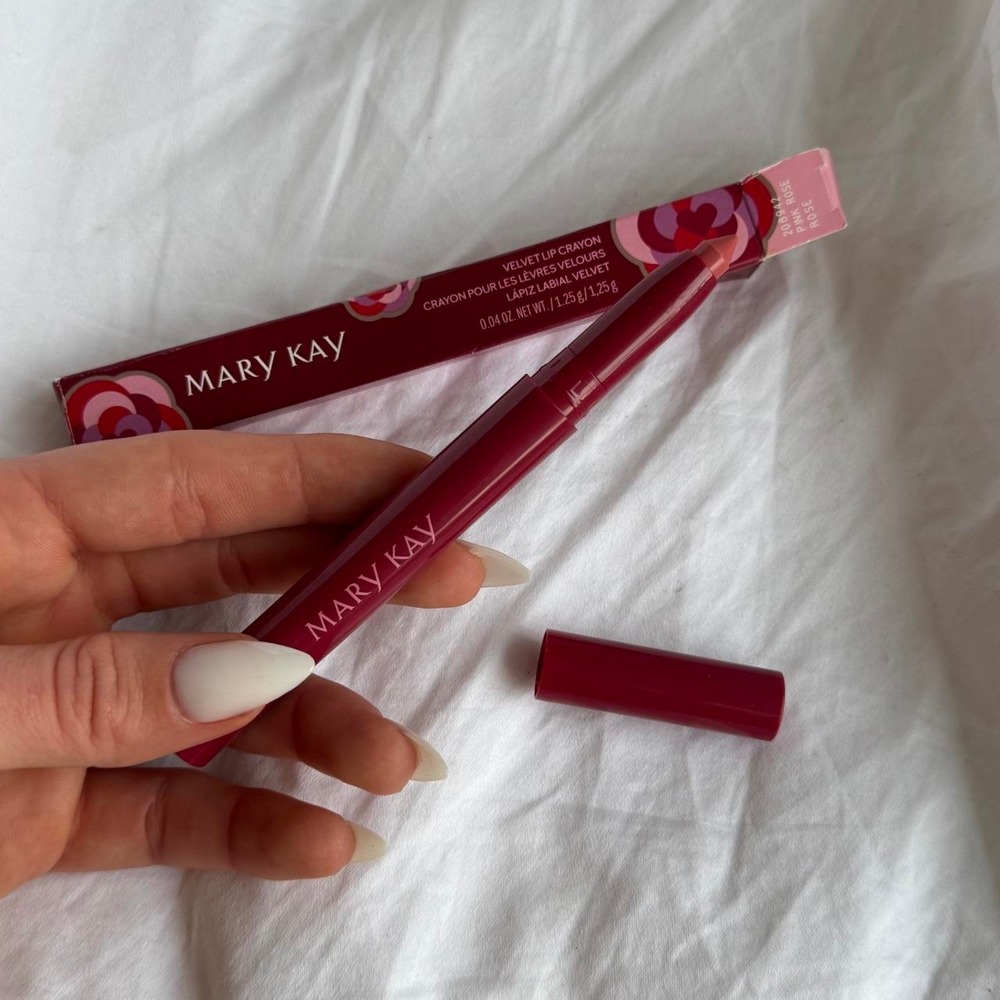 Mary Kay Pink Rose Velvet Lip Crayon 208942 Lipstick NEW
